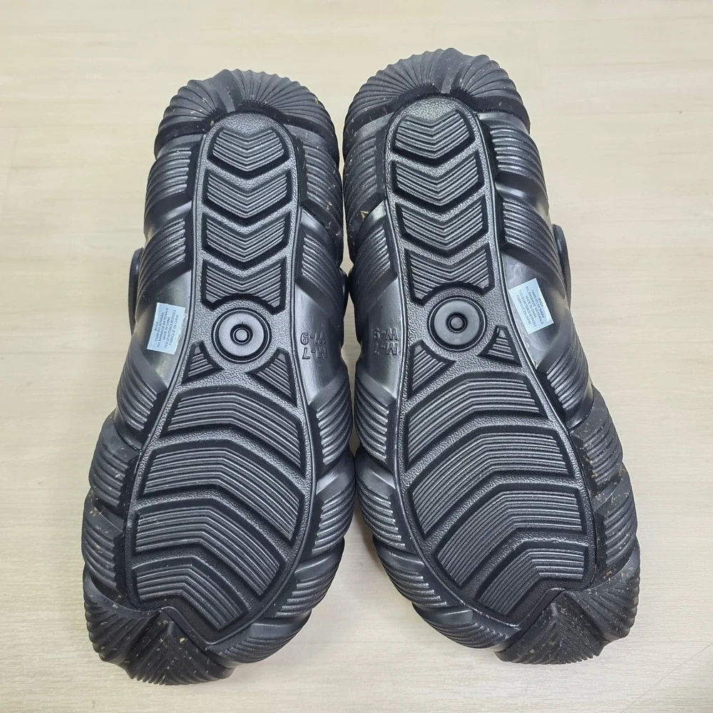 Bogs Boga Clog Mens 7 Womens 9 Black Waterproof Slip On Outdoor Shoes